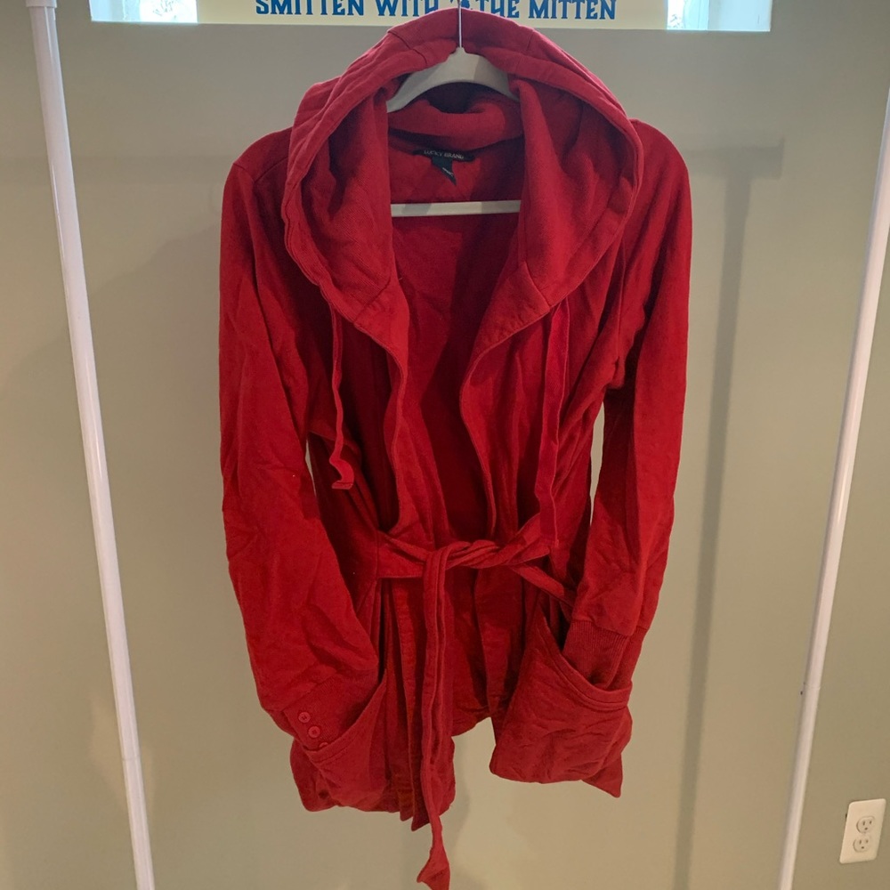 Red open sweat shirt